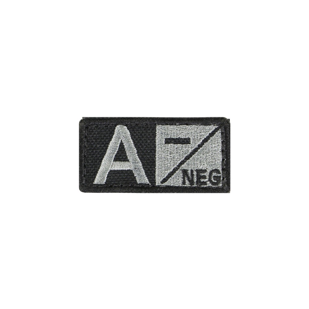 BADGE GROUPE SANGUIN 2.5x5cm NOIR A-