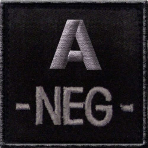 INSIGNE GROUPE SANGUIN 5x5cm NOIR A-